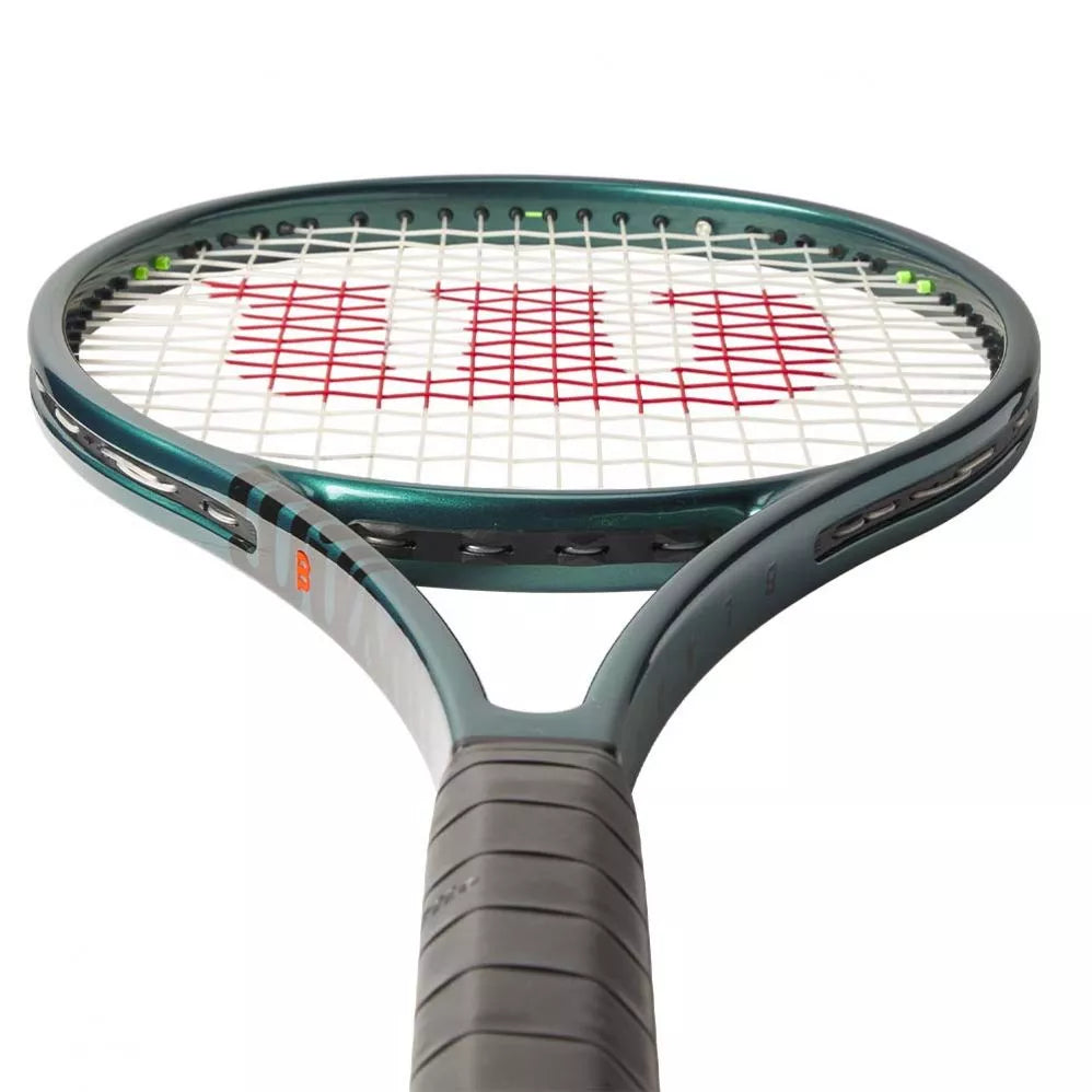 Wilson Blade 98 Pro Stock 18x20 V9 (305g) Racket