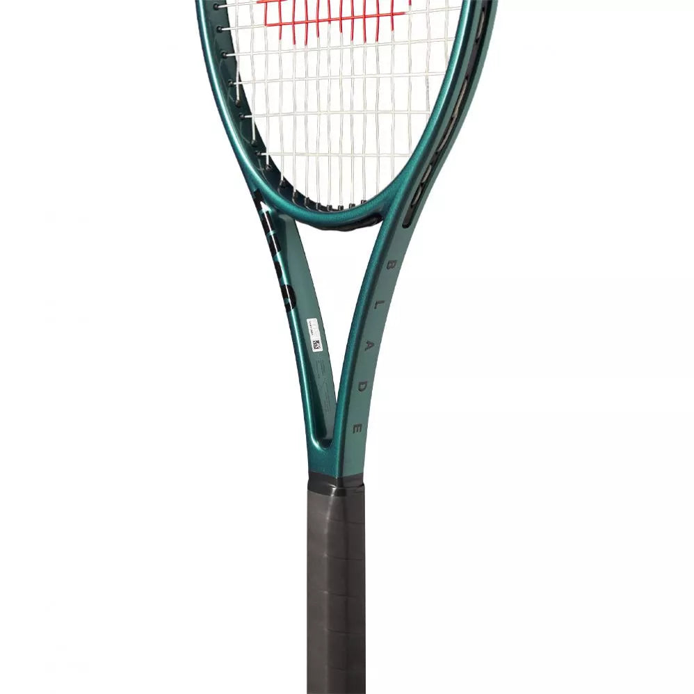 Wilson Blade 98 Pro Stock 16x19 V9 (305g) Tennisschläger